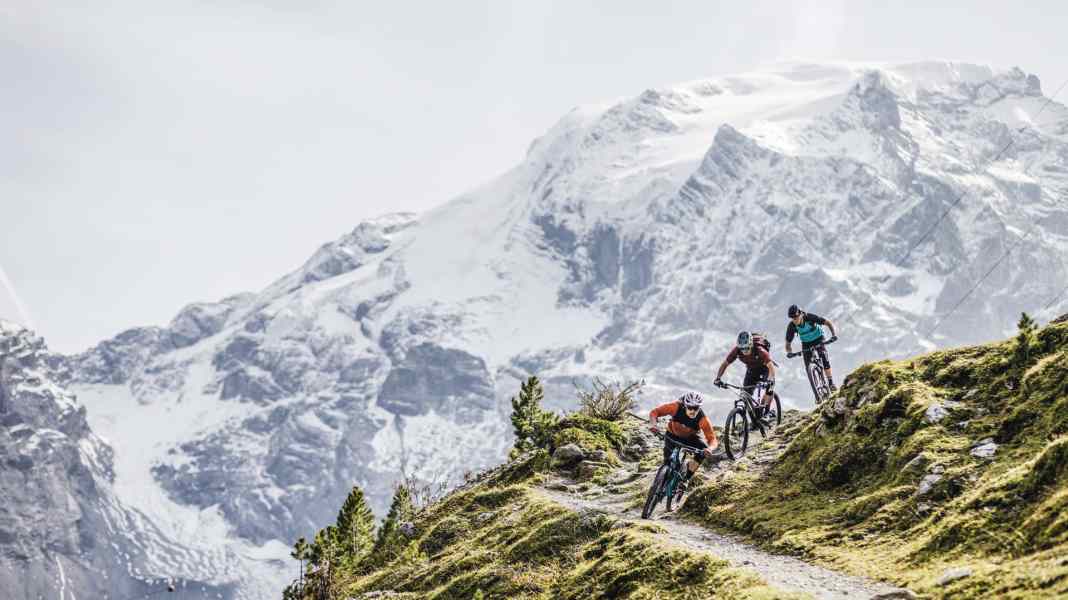 Preisknaller: All-Mountain-Bikes um 3000 Euro im Test