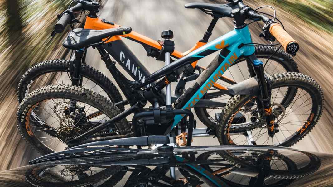 8 Heckträger im Test: So transportieren Sie Ihr E-MTB sicher