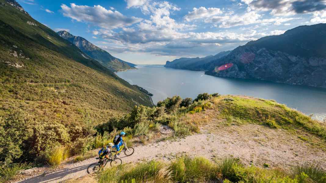 Auf zwei Rädern von den Dolomiten zum Lago di Garda