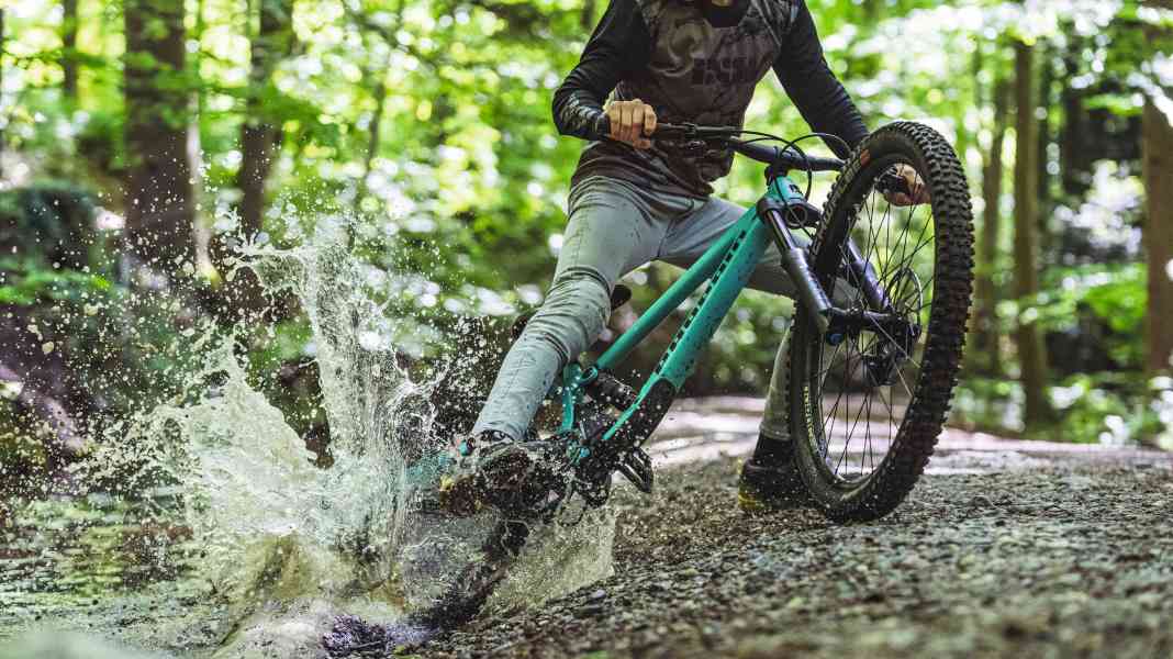 Propain Yuma: 140-mm-Fully speckt leicht ab