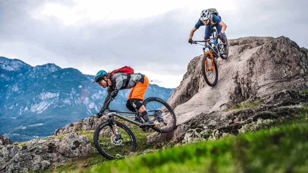 Heiß auf Action: 7 Enduros um 4000 Euro im Test