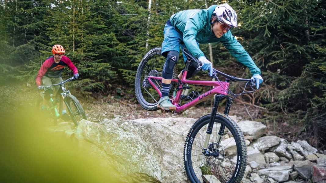 Teuer gegen günstig: 5 Trailbikes im Vergleich