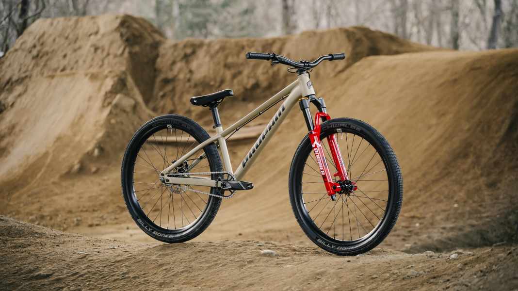 Propain hebt ab: Neues Dirtbike "Trickshot"