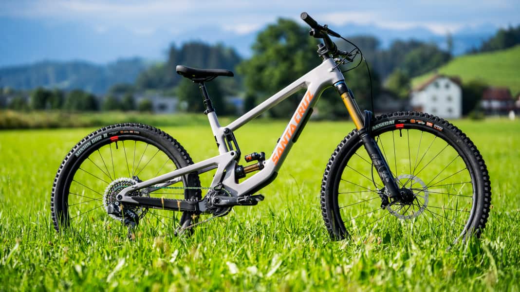 Santa Cruz Nomad 6: jetzt mit Laufradmix