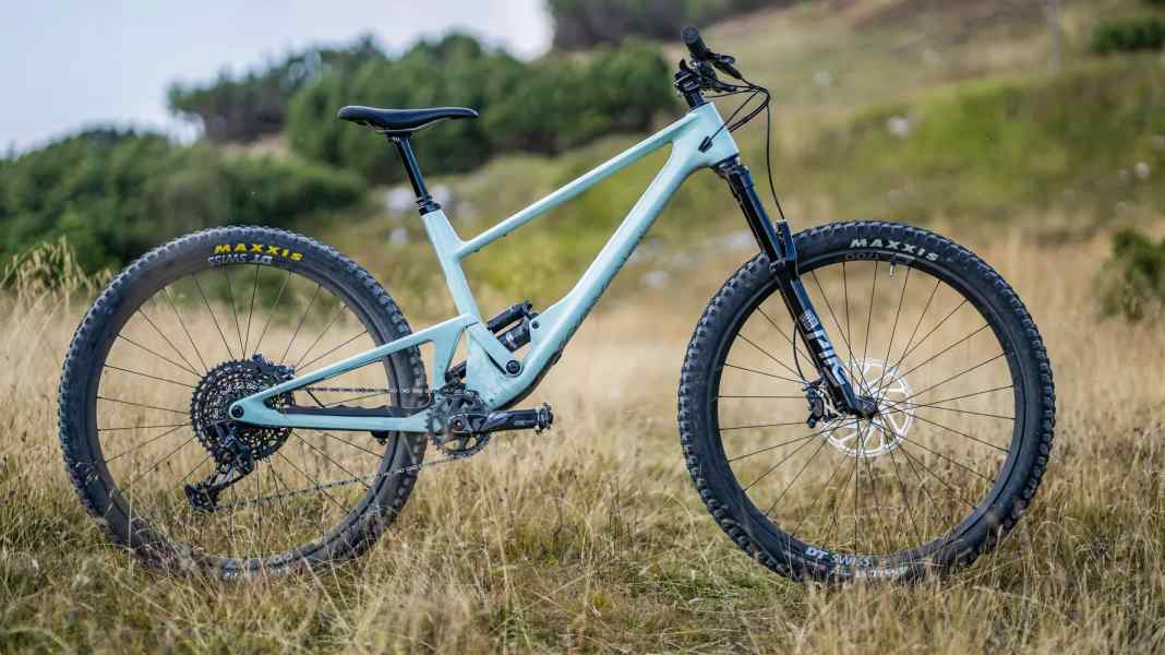 Test Beststeller-Bikes 2023: All Mountain Bike Scor 4060 ST