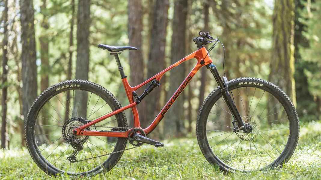 Test Trailbikes 2023: Rocky Mountain Element C70