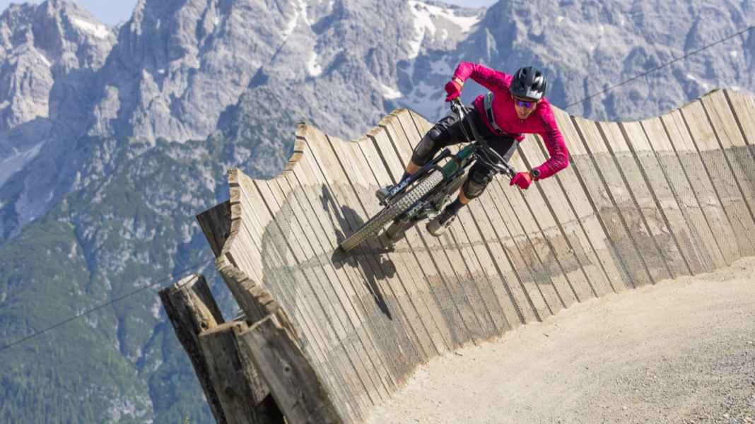 Freeride-Bikes im Dauertest: Das Scor 4060 ST und das Specialized Levo SL Comp Alloy