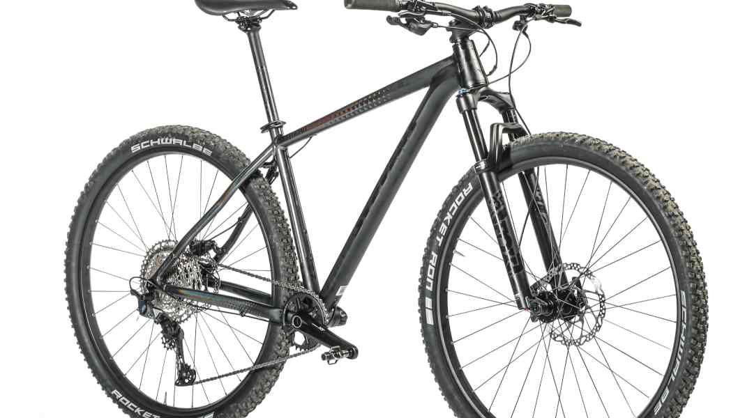 Einsteiger-Hardtails 2023: Stevens Sentiero - das Leichtgewicht im Test