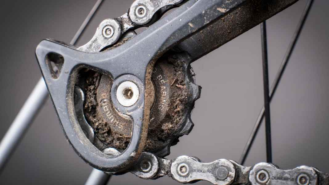 Schmutzige Geschäfte: So werden Antrieb und Kette sauber