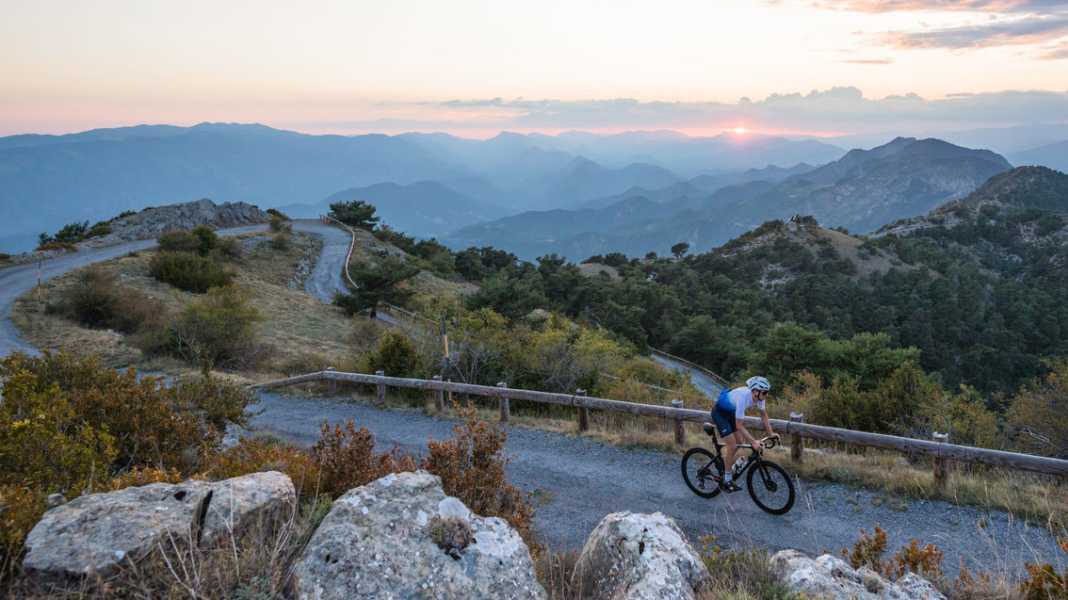 Reise Frankreich: Rennradtouren an der Côte d'Azur – Traumtouren von Nizza in die Ausläufer der Seealpen
