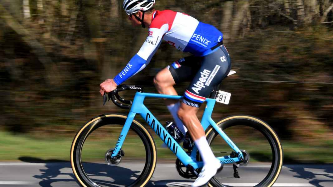 Lenkerbruch bei Mathieu van der Poel - Canyon: Aeroad CF SLX und CFR vorläufig nicht mehr benutzen