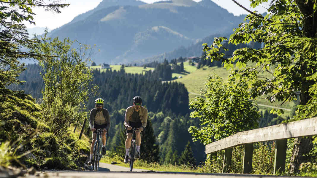 ​Sinnsuche: 6 Gründe für E-Rennrad & E-Gravelbike