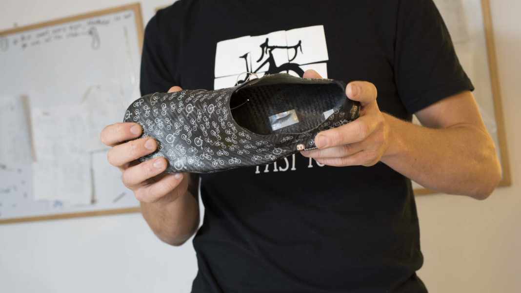 Radprofi Adam Hansen: So laminiere ich selbst Rennradschuhe