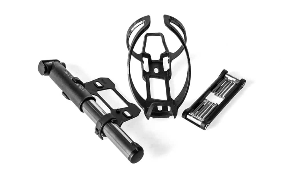 Test 2018: Syncros Mehrzweck-Halter fürs Rennrad - Syncros Halter für Flasche, mit Minitool/Pumpe im Test