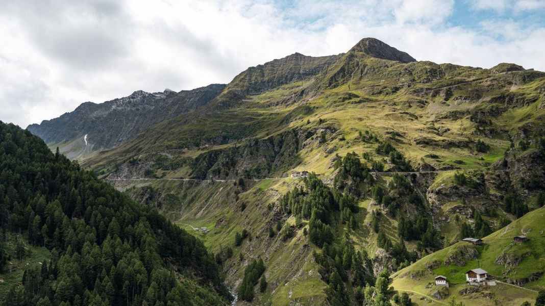 Ein Tag am Timmelsjoch - Reportage Ötztaler Radmarathon 2021