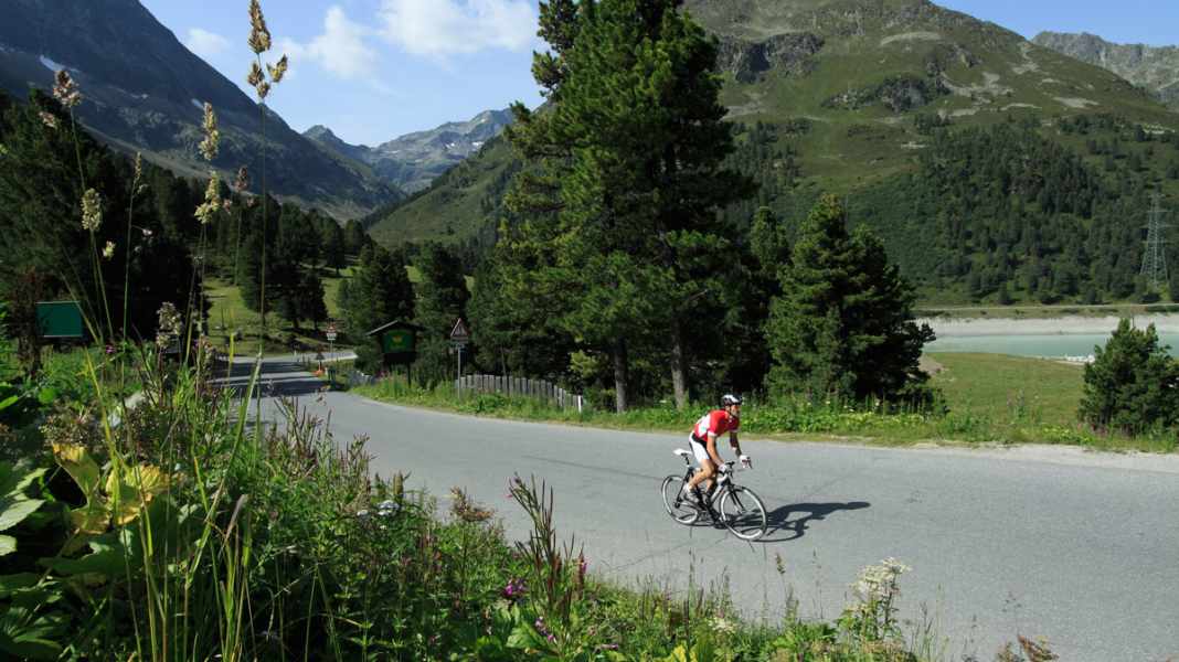 Anstiege der Alpen: Kühtaisattel - Kühtaisattel: Scharfrichter beim Ötztaler Radmarathon
