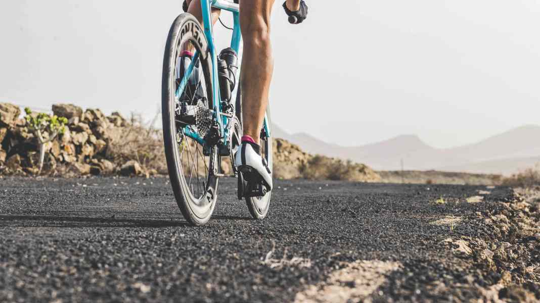 Kaufberatung: Frauen-Rennräder - Fragen, die sich Radsportlerinnen vor dem Rad-Kauf stellen sollten