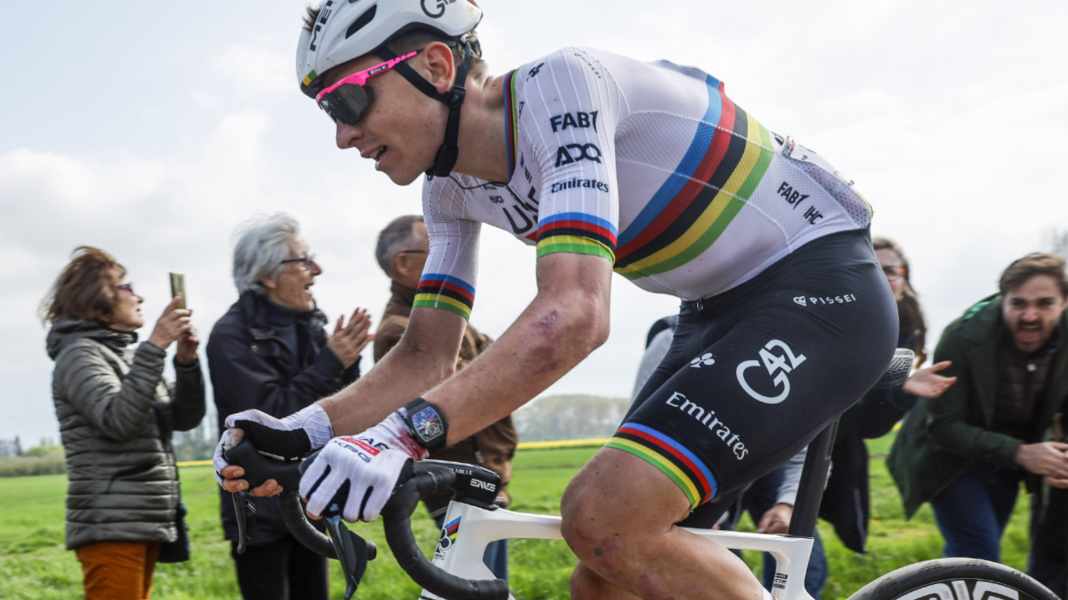 Blutiges Debüt auf Kopfsteinpflaster: Pogačars Luxusuhr bei Paris-Roubaix