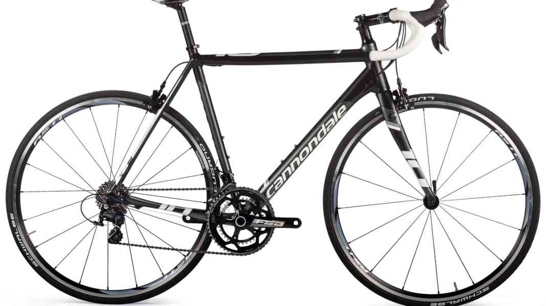 Test 2015: Cannondale CAAD10 105