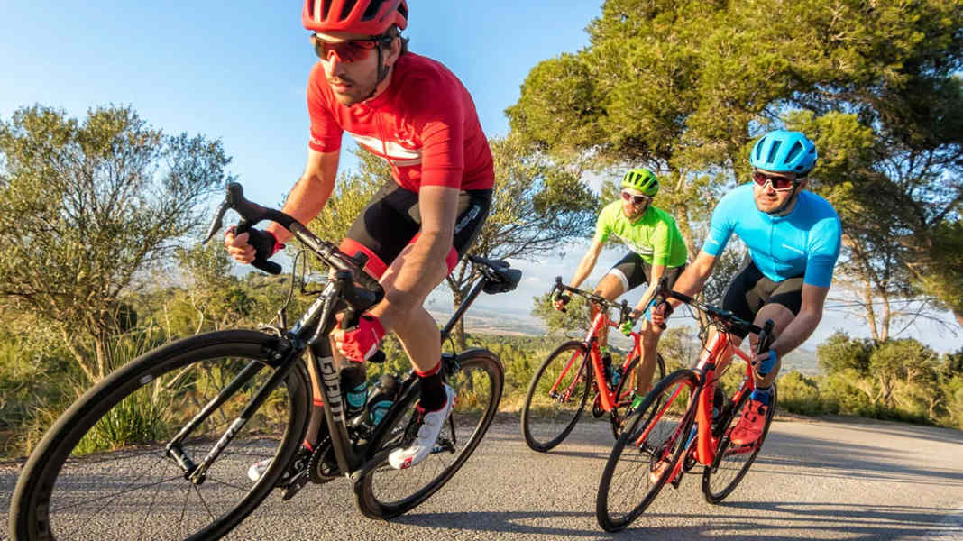 Video-Tutorial: Fahrtechnik für Rennrad-Anfänger - Bike Handling Basics