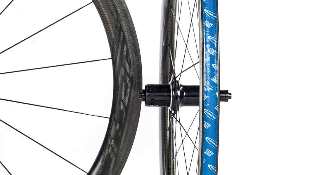 Test 2018: Carbon-Laufrad BC Flechtwerg 45 Evo - Flechtwerk Aero-Laufrad im Dauertest