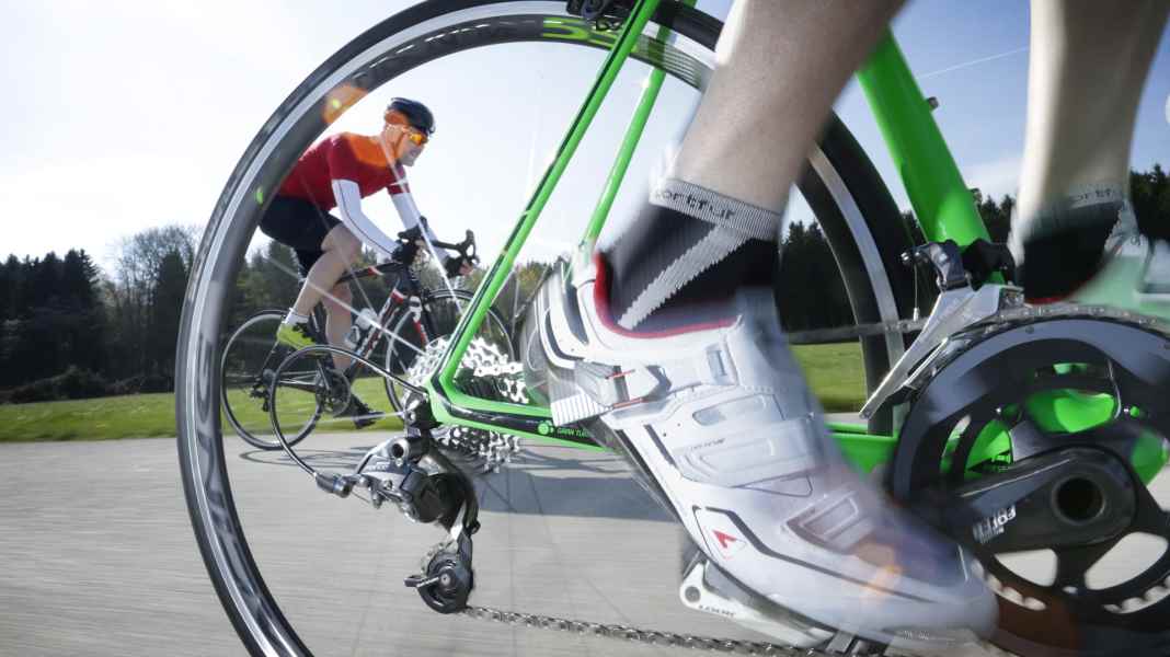 Test 2014: 6 Rennräder mit Campagnolo Athena und SRAM Force