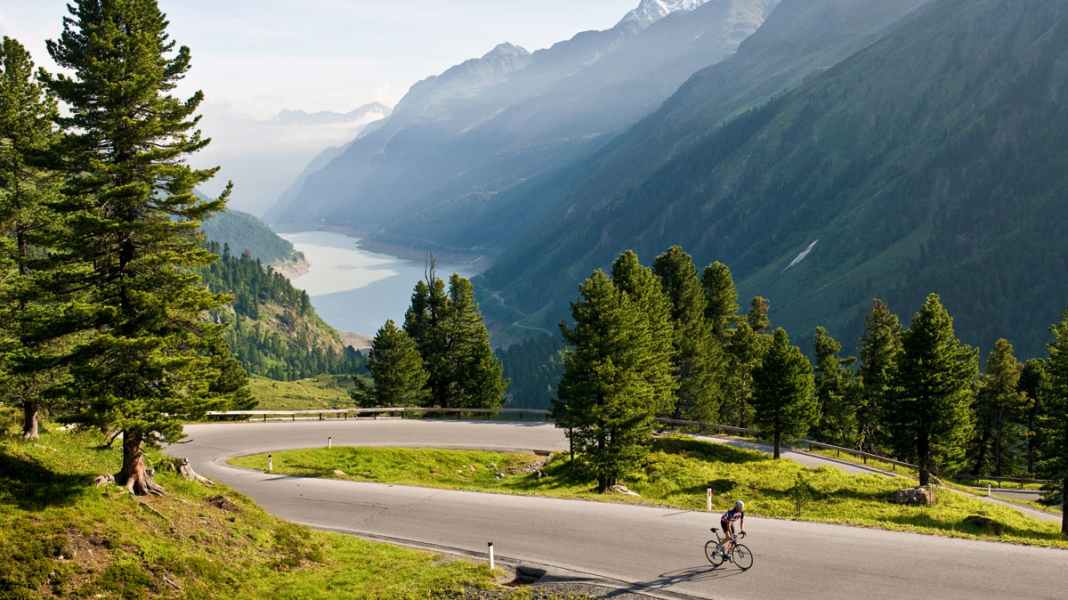 Die schönsten Anstiege der Ötztaler Alpen: Die Kaunertaler Gletscherstraße - "Gletscherkaiser": Österreichs zweithöchster Pass