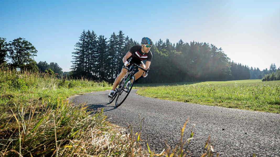 Turbo-Rennradtraining für den Saisonstart - So werden Sie in 4 Wochen fit für die Rennrad-Saison