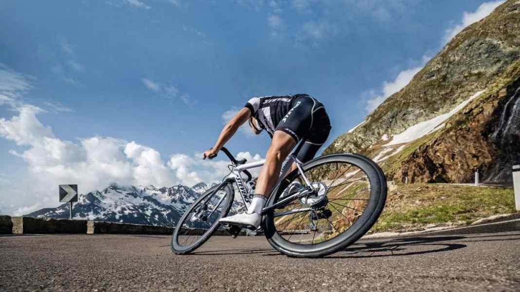 Test 2021: Carbon-Laufräder für Scheibenbremsen bis 1.200 Euro - Billig ballern: Carbonlaufräder um 1.000 Euro im TOUR-Test
