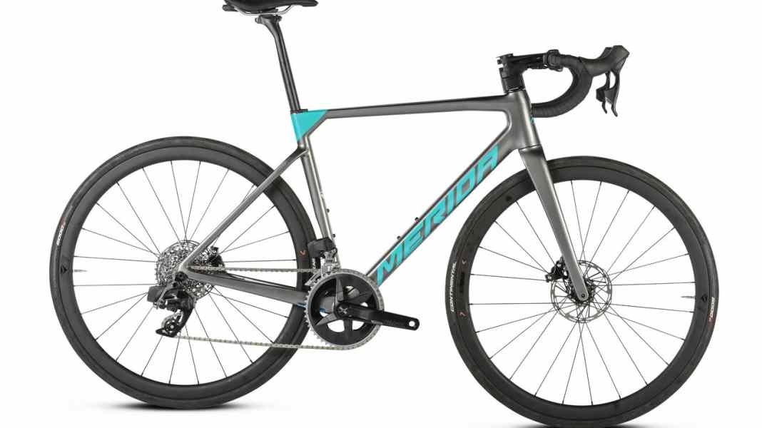 Bezahlbare Wettkampfrenner: Merida Scultura 7000