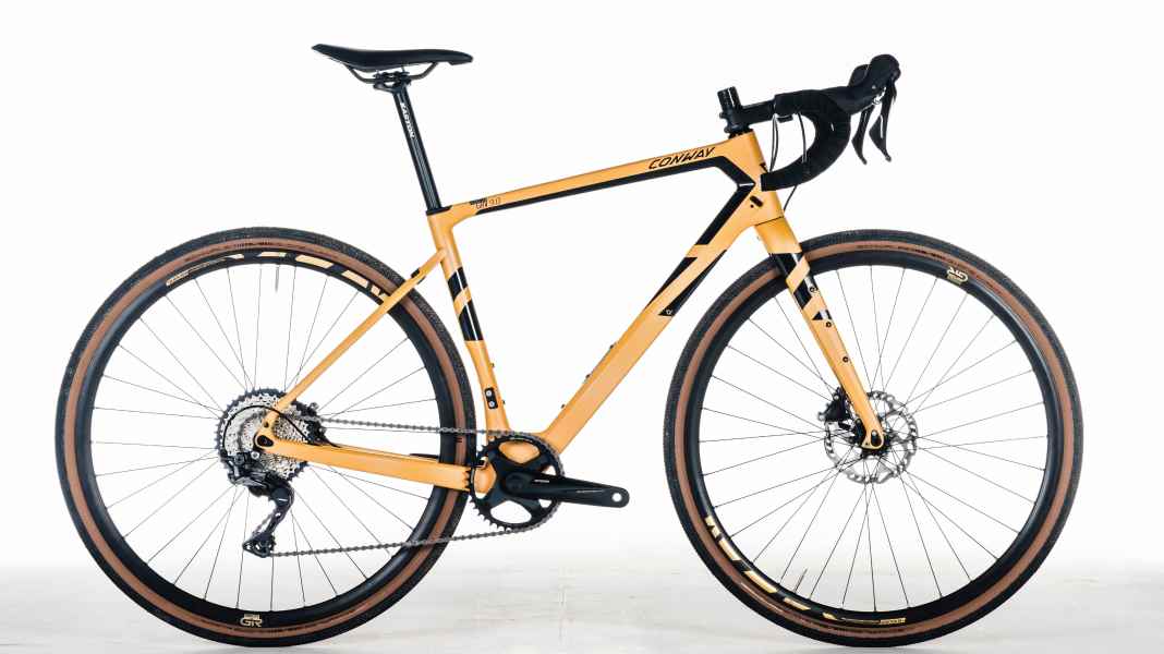 Conway GRV 9.0: Spritziges Gravelbike für kurze Runden