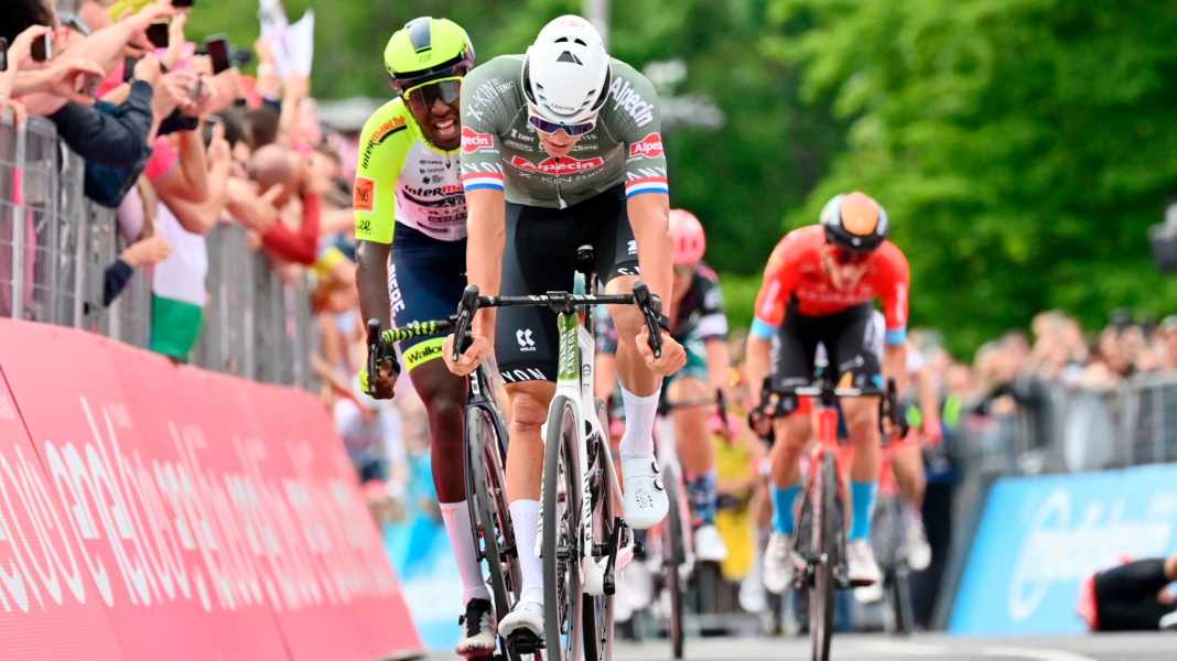 Italien-Rundfahrt - Kämna zum Giro-Auftakt ohne Erfolg - van der Poel siegt
