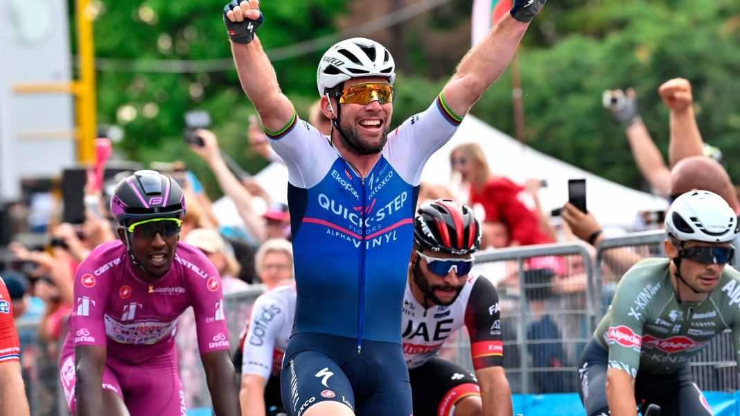 Radrundfahrt - Cavendish gewinnt dritte Etappe beim Giro