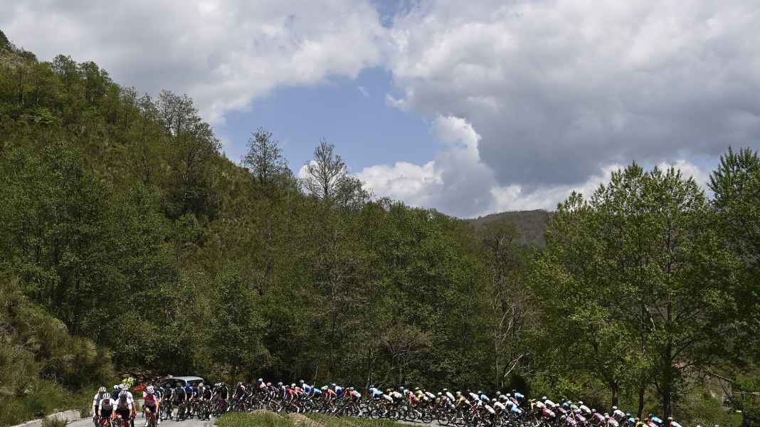 Kämna verliert Bergtrikot beim Giro an Etappensieger Bouwman