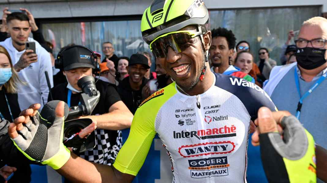 105. Italien-Rundfahrt - Historischer Moment: Eritreer Girmay gewinnt 10. Giro-Etappe