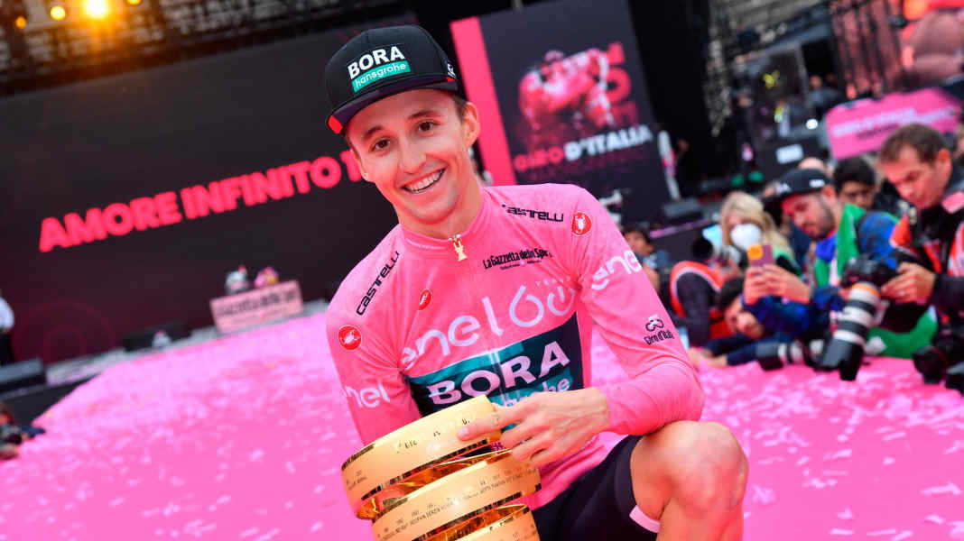 105. Italien-Rundfahrt - Stolzer Hindley mit historischen Giro-Triumph in Verona 