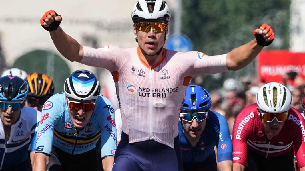 Jakobsen gewinnt Straßenrad-EM-Titel - Ackermann stürzt