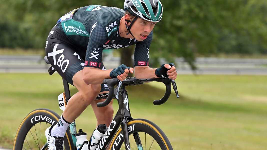 Bora-Profi Schelling siegt im Baskenland und kritisiert UCI