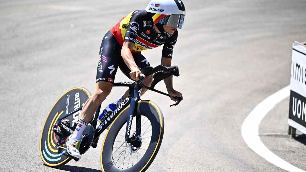 Giro-Auftakt: Evenepoel in eigener Liga - Rückschlag für Kämna
