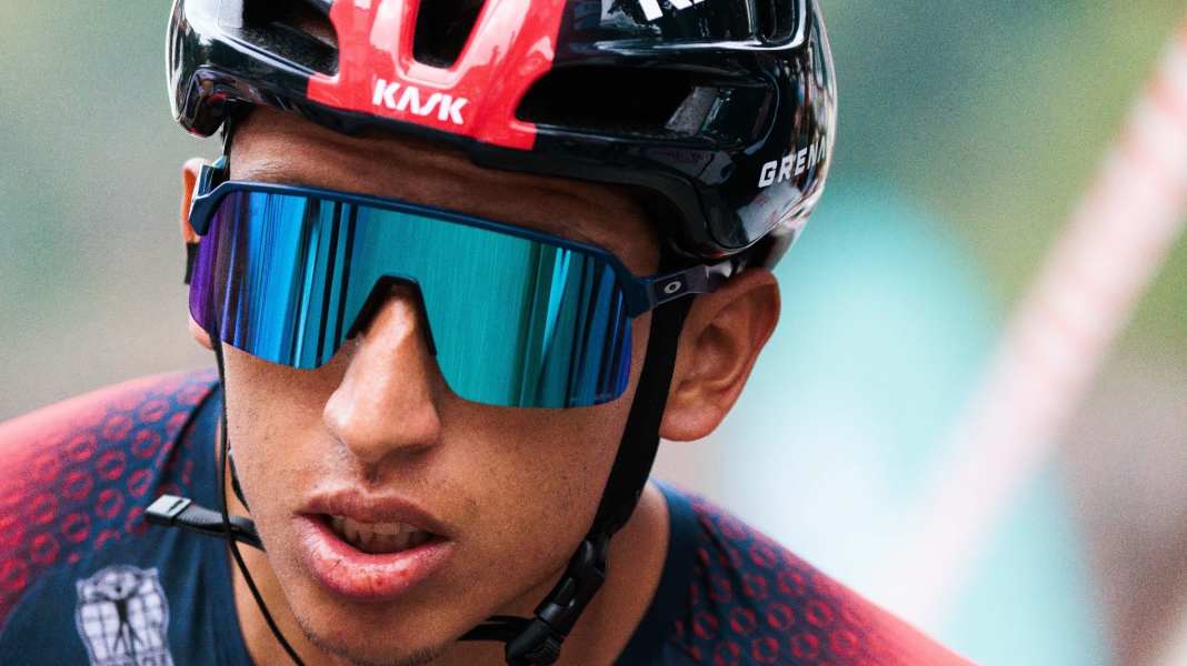 Nach schwerem Sturz: Bernal fährt wieder die Tour de France