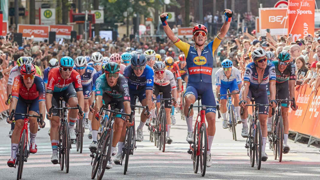 Cyclassics: Ex-Weltmeister Pedersen triumphiert in Hamburg