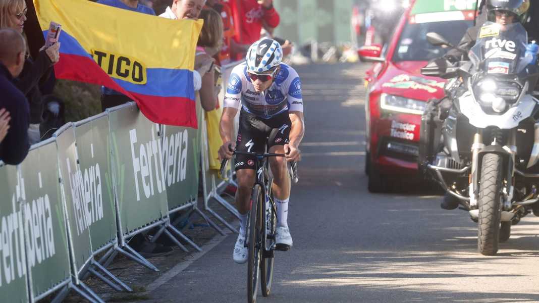 Spanien-Rundfahrt - Evenepoel gewinnt letzte Bergankunft - Kuss weiter in Rot