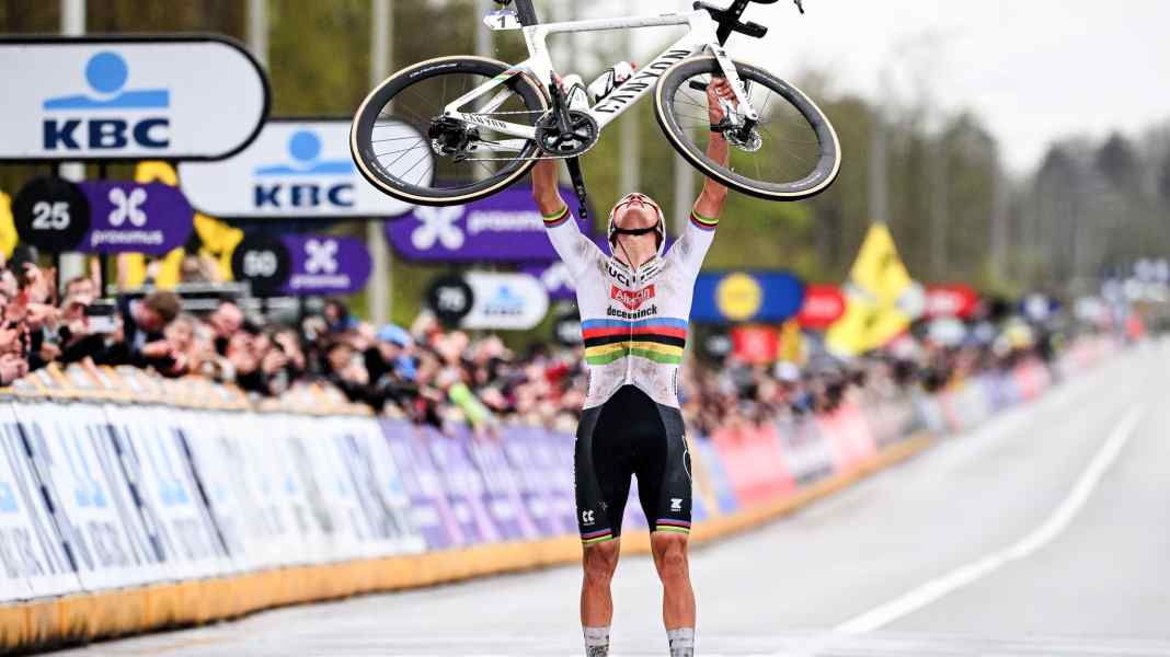 Flandern-Rundfahrt 2024: Mathieu van der Poel knackt Rekord