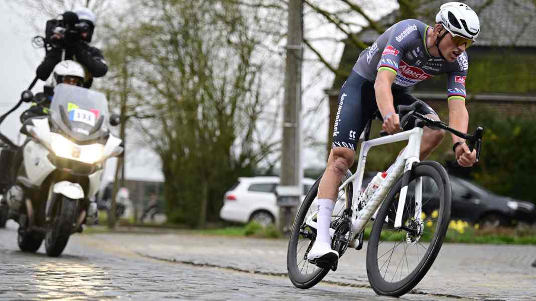 «Versuchter Totschlag»: Roubaix-Flaschenwerfer stellt sich