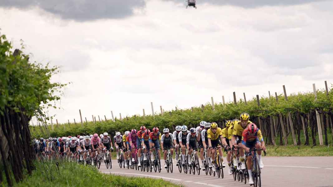 108. Giro: Ex-Weltmeister Pedersen feiert vierten Tagessieg