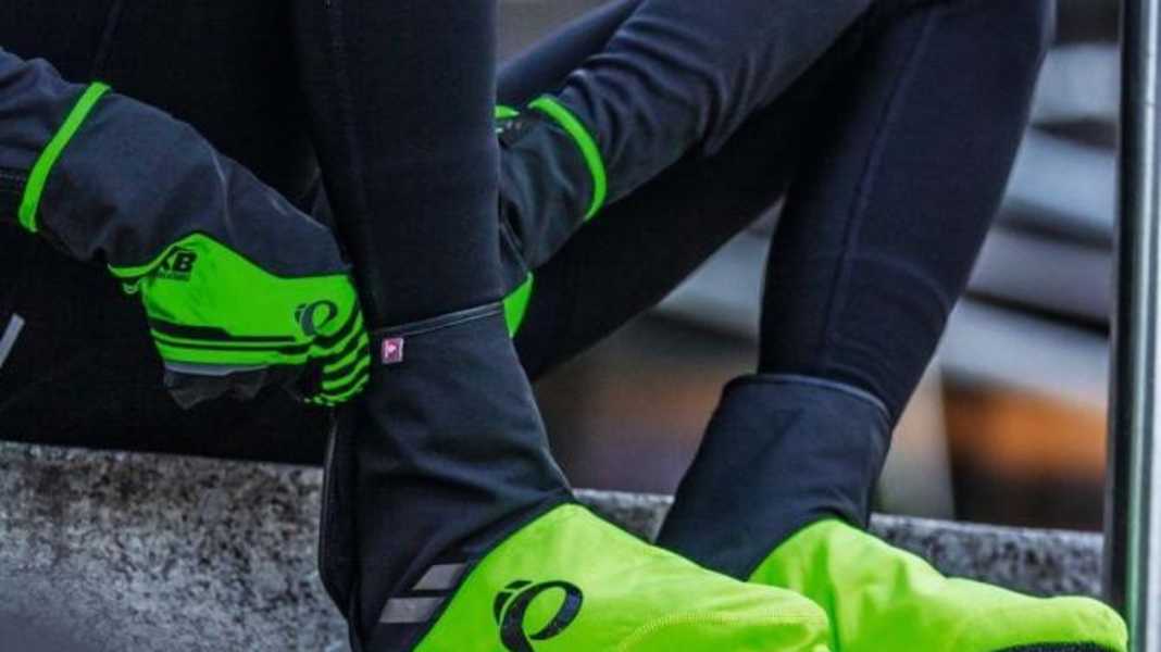 Winterhandschuhe und Überschuhe für Rennradfahrer - Warm durch den Winter: Handschuhe und Überschuhe