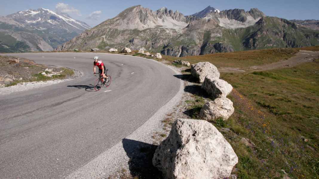 Anstiege der Alpen: Col de l'Iseran - Col de l'Iseran: Ein Sanfter Riese