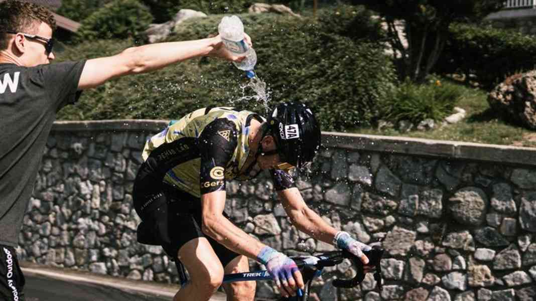 Radfahren bei extremer Hitze?: Expertin klärt auf