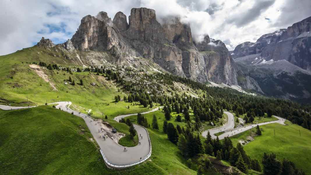 Rennrad Training: Wie trainiere ich für einen Bergmarathon?