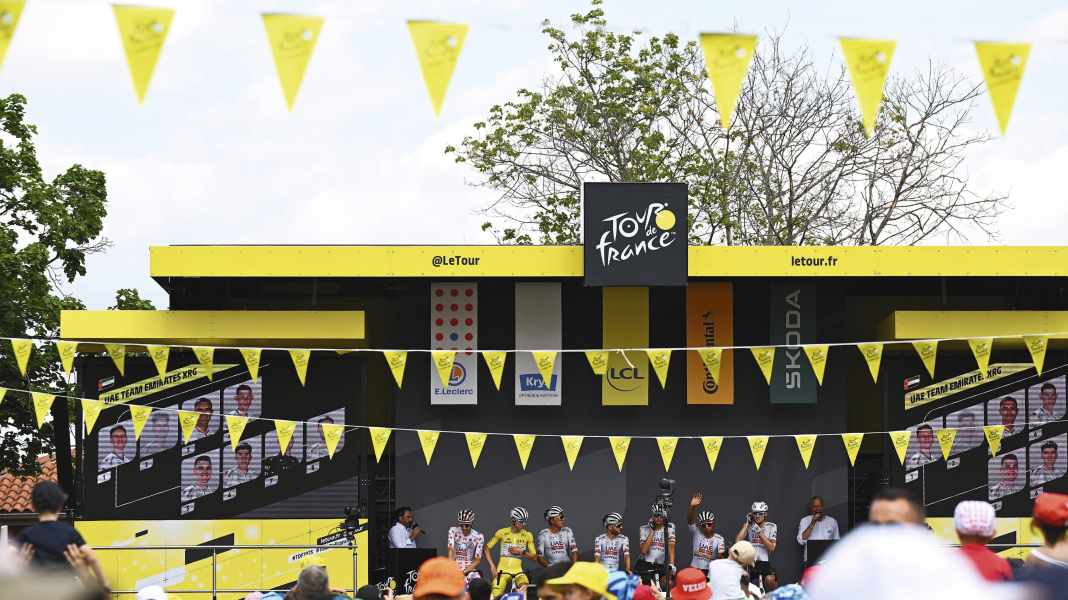 Tour de France: Gigantische Freiluftmesse für die Fahrradindustrie